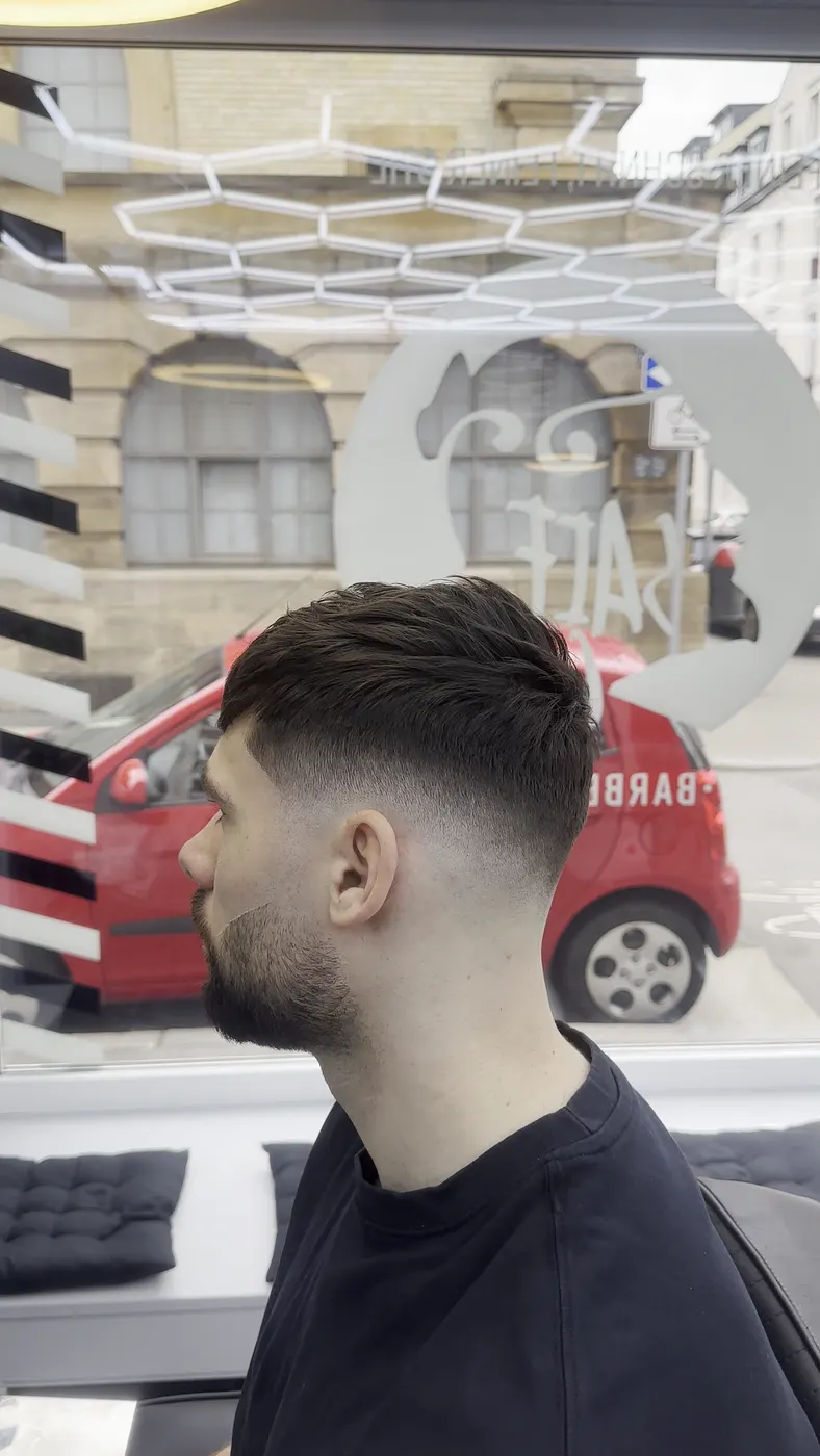 Taper Fade — im Profil